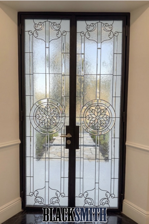 SEIF YOUSRY STAIND GLASS