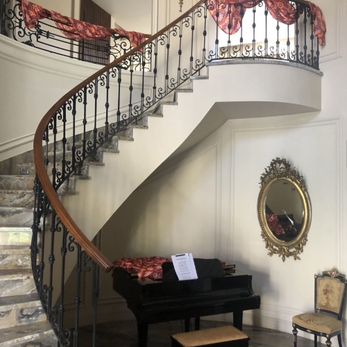 CASTED IRON ORNAMENTAL STAIRCASE (1)