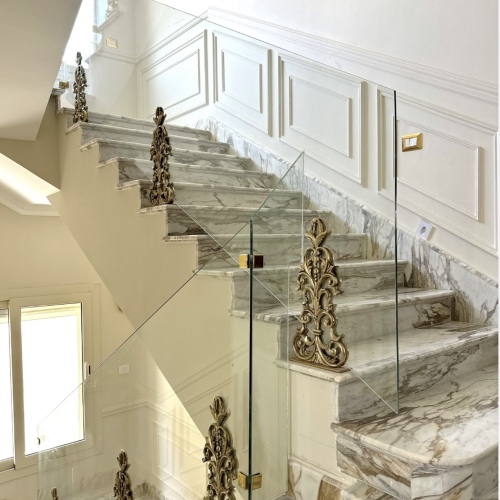 CRYSTAL GLASS COMBINED BRASS